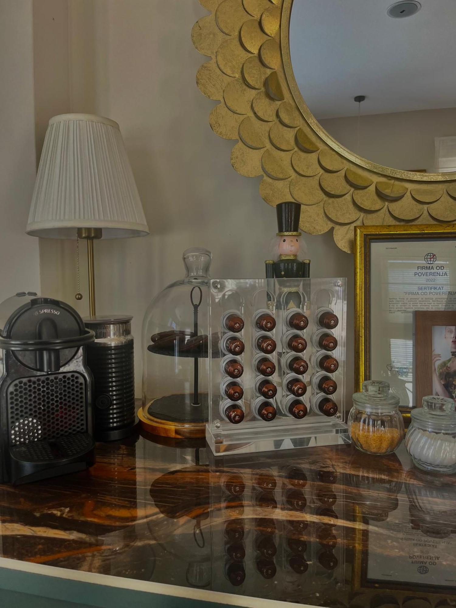 Minicity Inn Belgrado Buitenkant foto