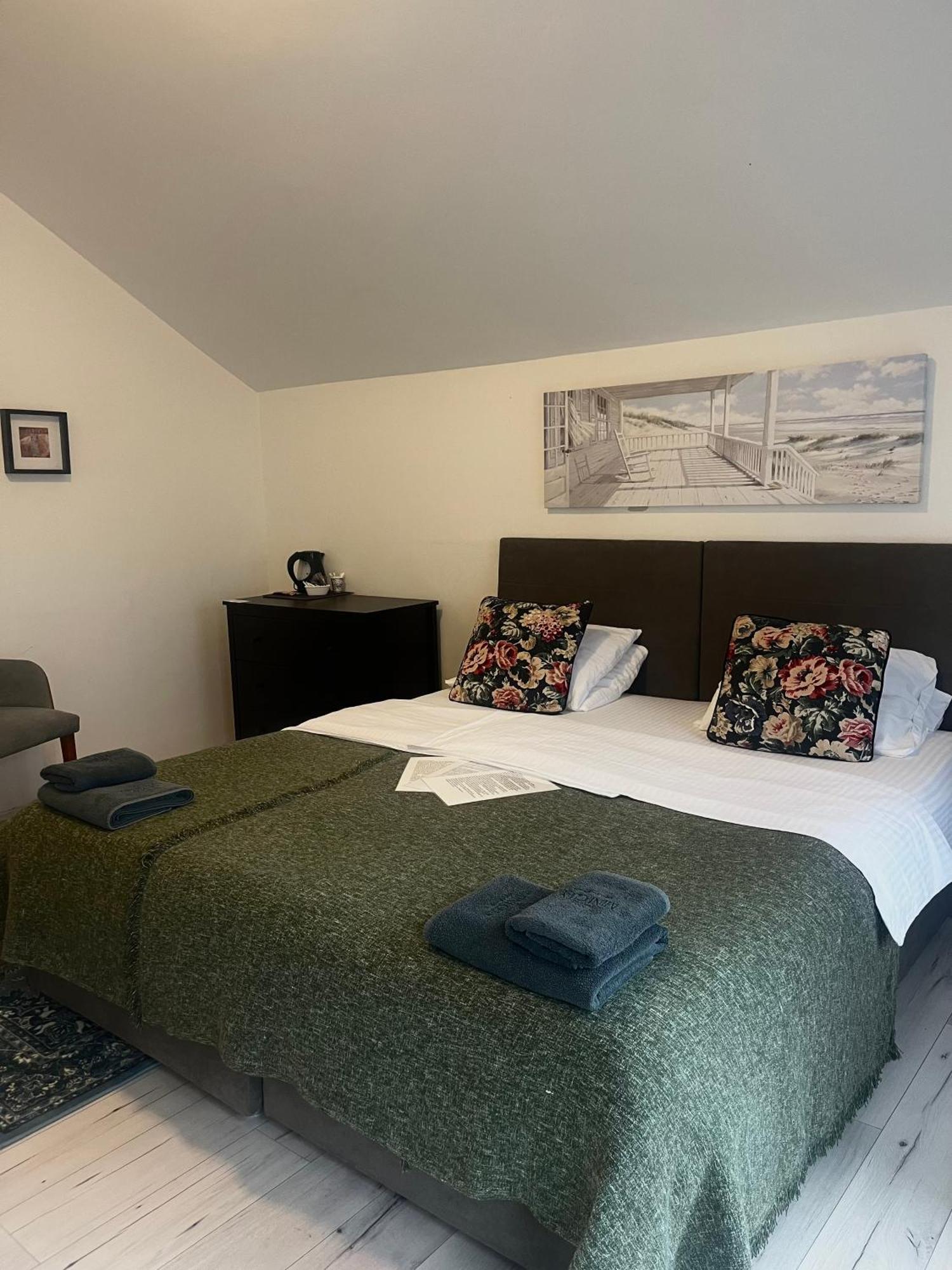 Minicity Inn Belgrado Buitenkant foto